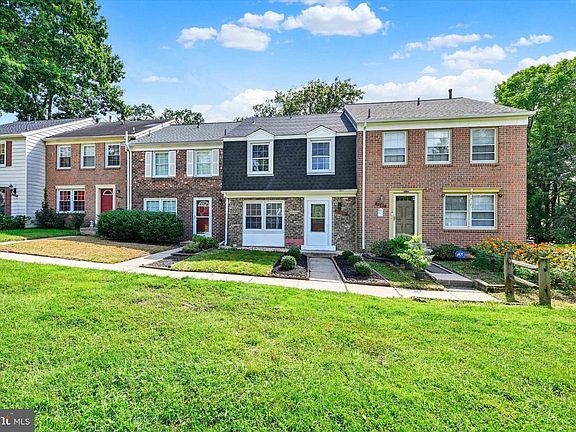 2nd image of 5702 Yellowrose Ct