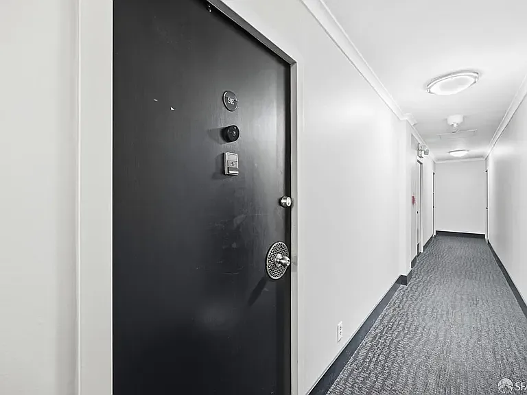 2 bed, 769 sqft, $4,250 — Photo 3