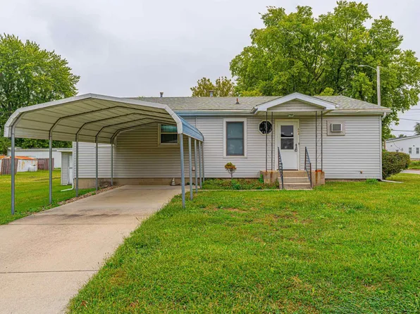 604 N Madison St, Lincoln, IL 62656