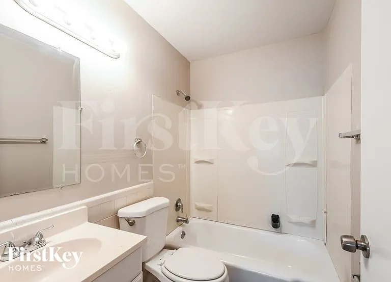 1520 Ascot Ter — Photo 13