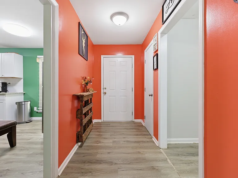 6123 Unity Ln NW — Photo 3