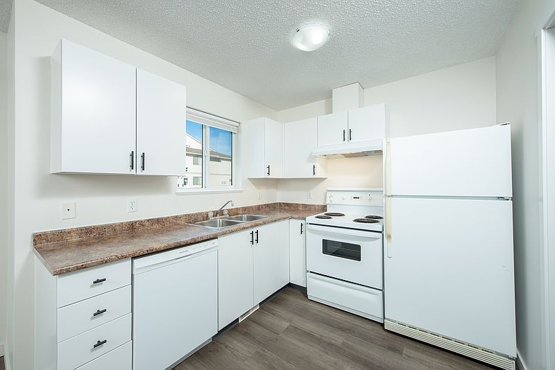 Spruce Grove Apartment for rent - 2 Bedrooms — photo 53