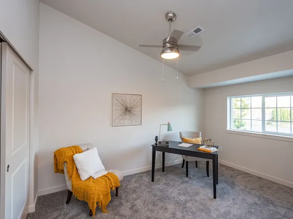 334 9th Ave SE, Puyallup, WA