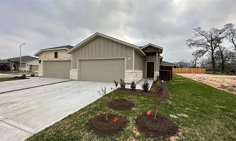 1st image of 25560 Starling Ln