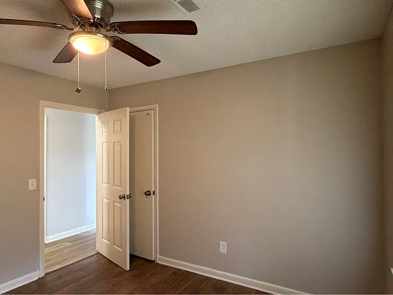 112 Tres Dr — Photo 9