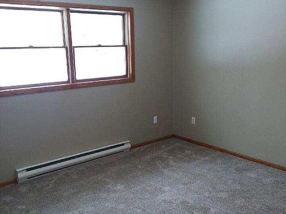5th image of 1274 Circle Pine Dr #1