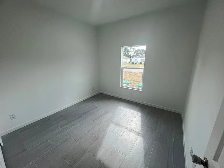 751 Crystal Ave S — Photo 5
