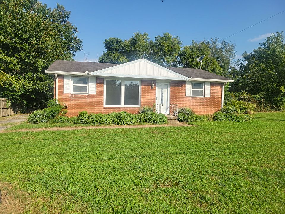 1st image of 550 Lockwood Dr