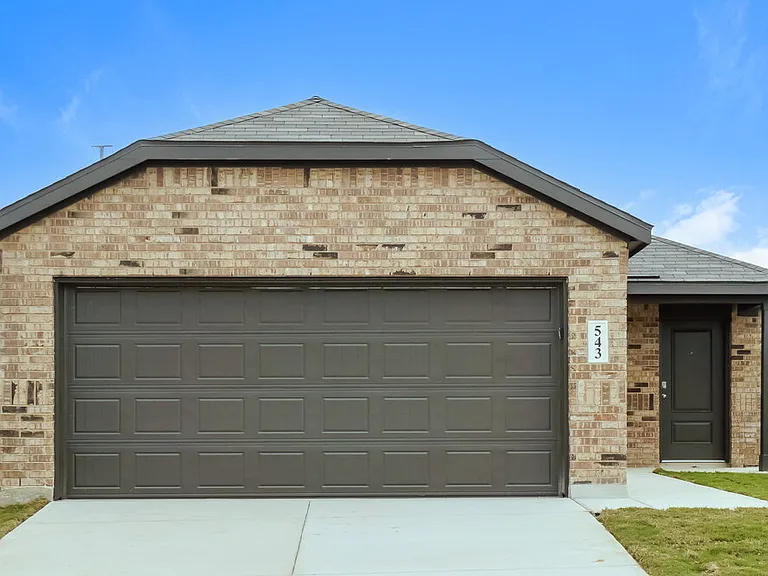 543 Roquefort St — Photo 1