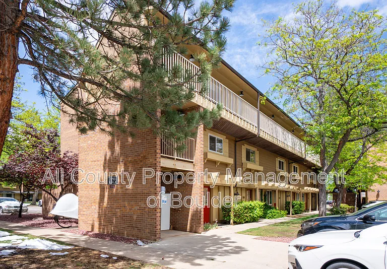 3293 Madison Ave #S303 — Photo 2