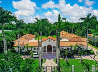 6590 SW 111th St, Pinecrest, FL 33156