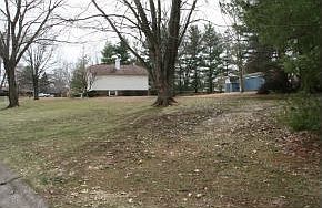3rd image of 3845 N Armstrong Dr