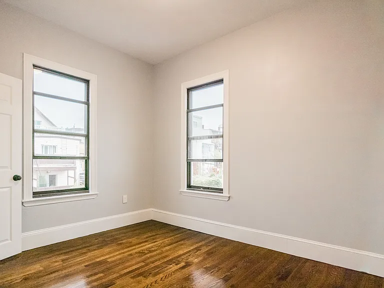 344 Saratoga St #3A — Photo 3