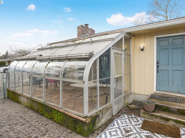 salem-oregon-53017115 picture