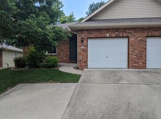 16 S Trace Ct, Glen Carbon, IL 62034