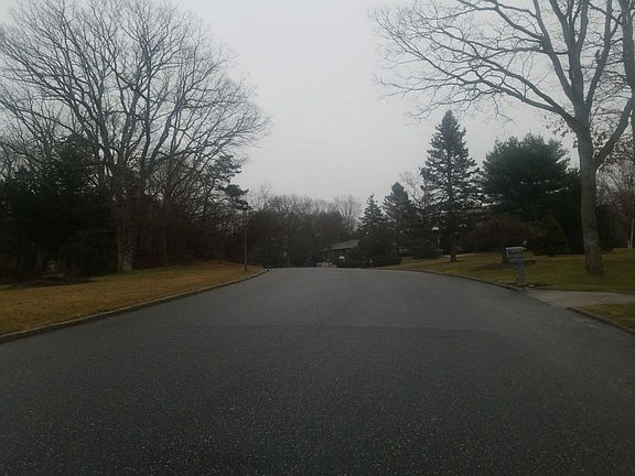 4th image of 9 Wintergreen Dr W