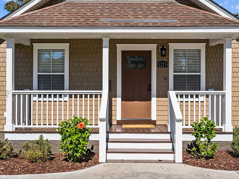 1215 Wooster St — Photo 30