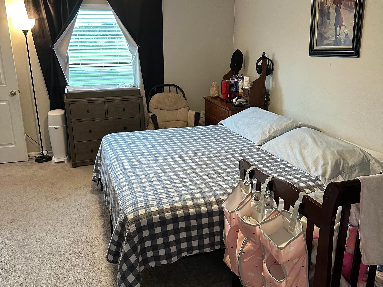 4 bed, 1935 sqft, $2,386 — Photo 4