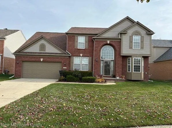33868 Monterra Ln, Sterling Heights, MI 48312