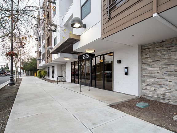 3rd image of 2585 El Camino Real APT 419
