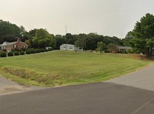 200 Robin Hood Rd, Staunton, VA 24401