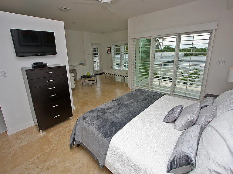 336 Morningside Dr — Photo 29