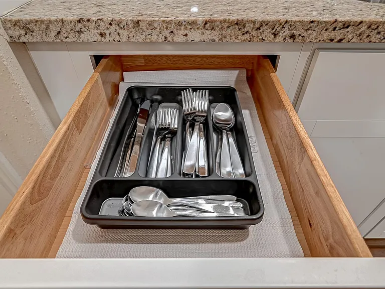 3903 Hermitage Hollow Ln — Photo 17
