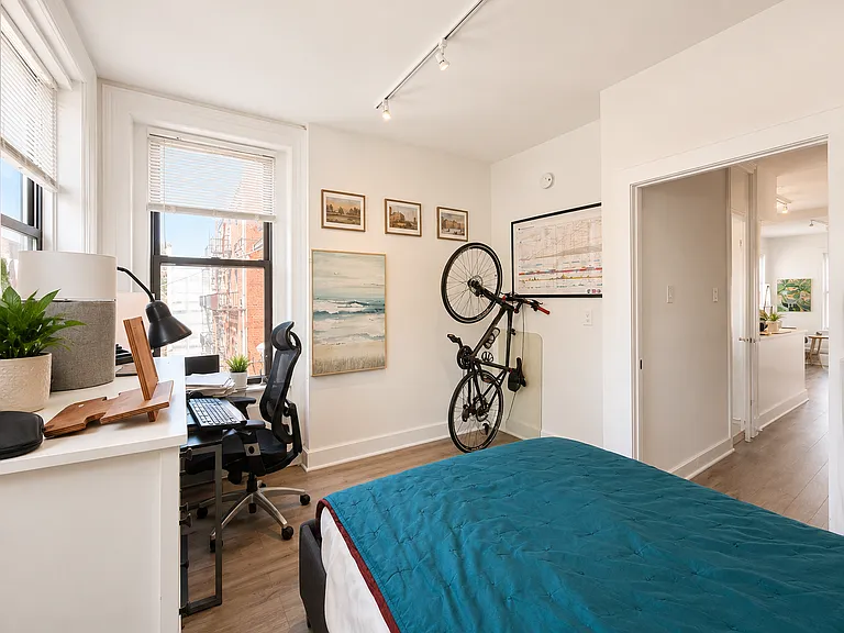 844 Park Ave #6 — Photo 14