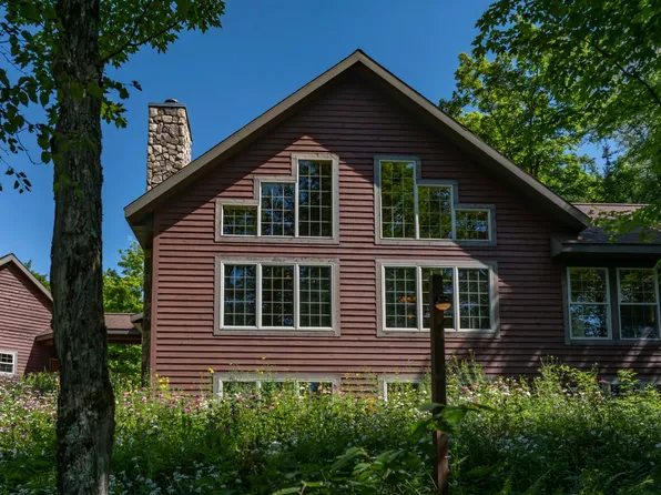 8630 Murphy Lake Rd, Presque Isle, WI 54557