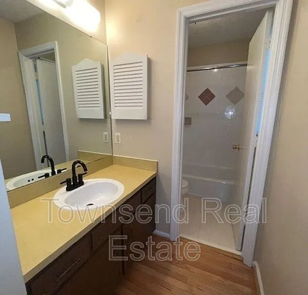 5214 Rockingham Rd — Photo 15