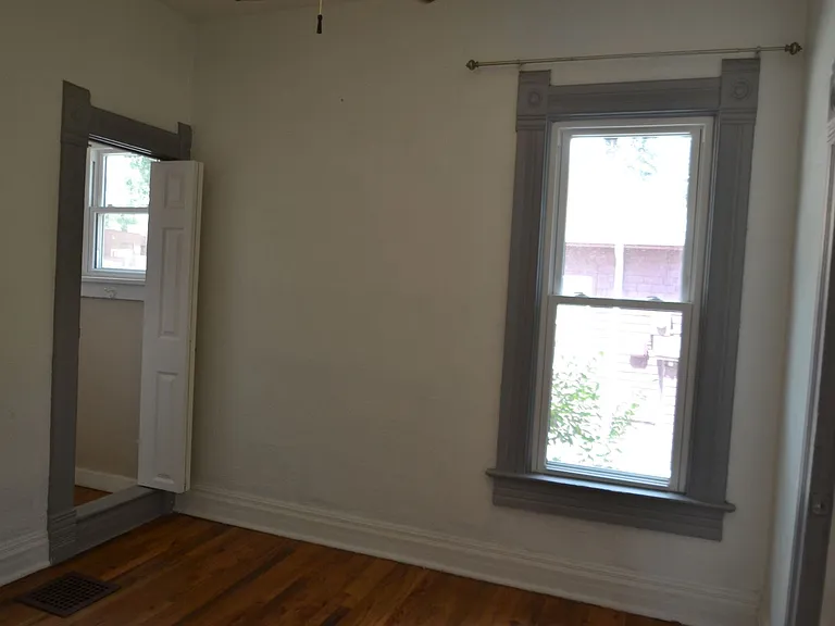 821 N Walnut St — Photo 12