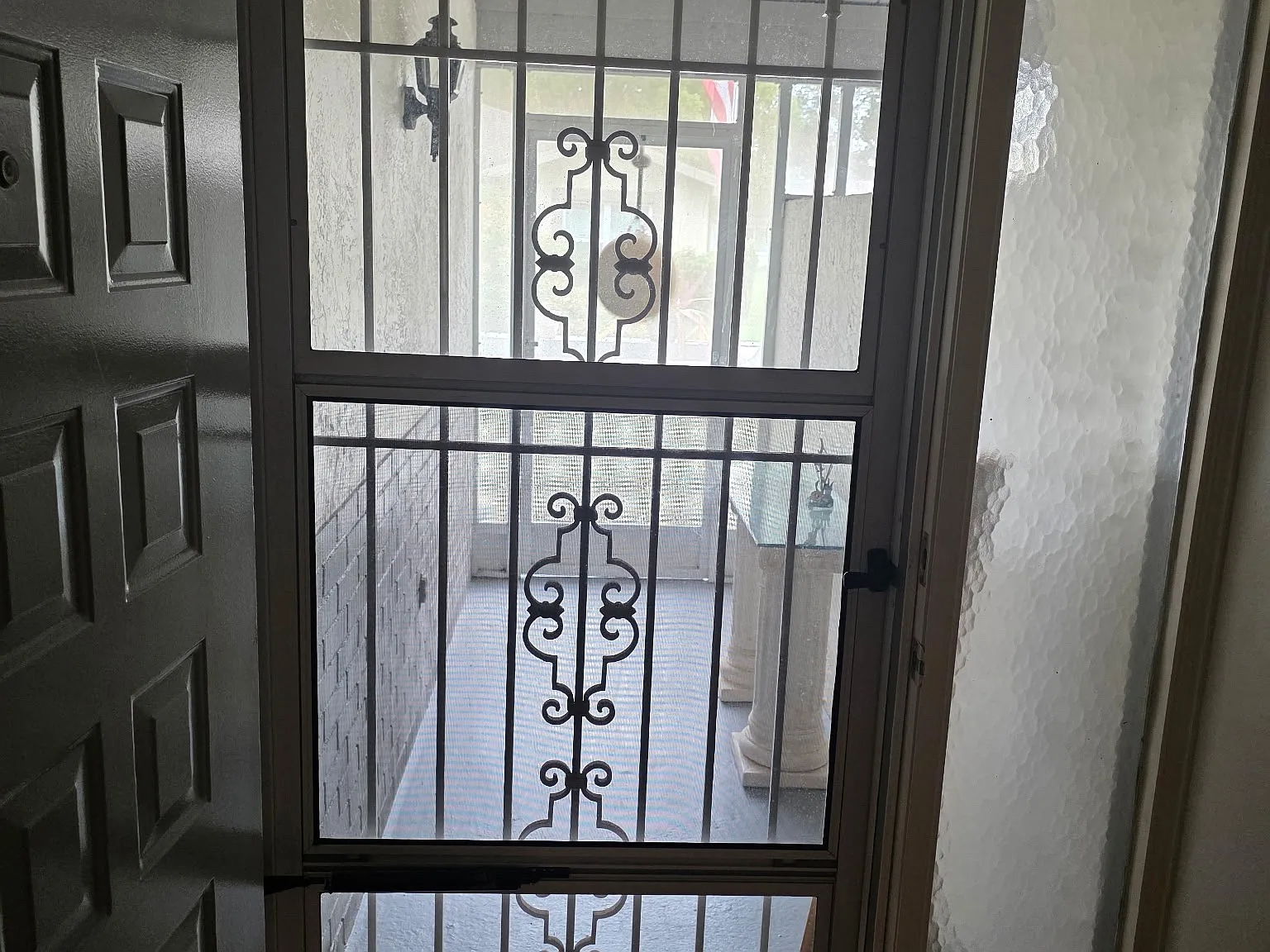 2 bed, 1277 sqft, $1,800 — Photo 2