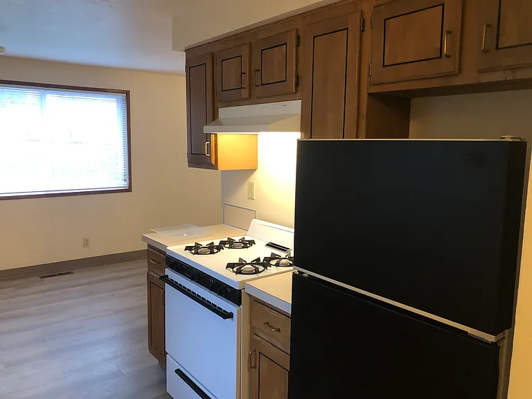 1420 Z St — Photo 5