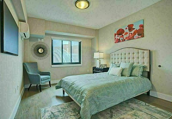 2nd image of 2858 Stillwell Ave #3CC