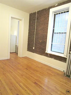 Rented by DSA Realty | media 28