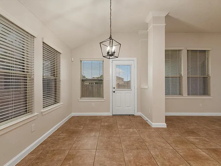 1906 Sonoma Breeze Dr — Photo 16