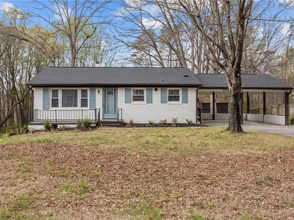 3556 Prospect Dr, Winston Salem, NC 27105