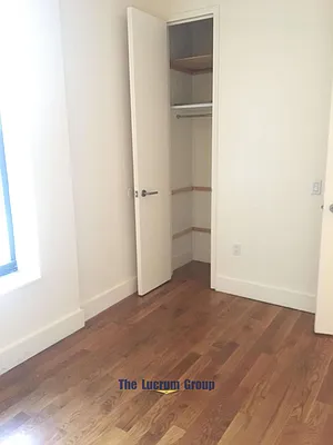 Rented by Lucrum Group | media 23