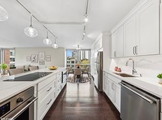 1330 N Astor St #1501, Chicago, IL 60610