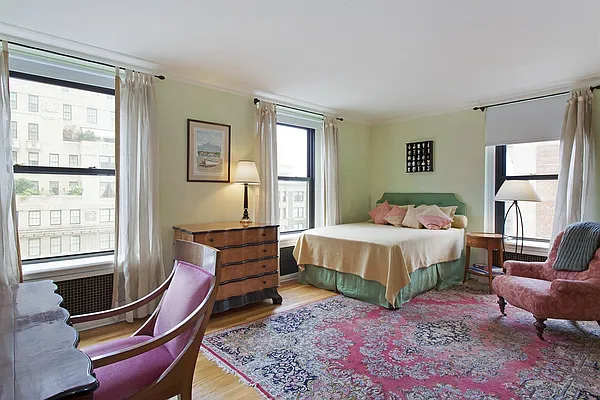 Sold by Corcoran | media 19