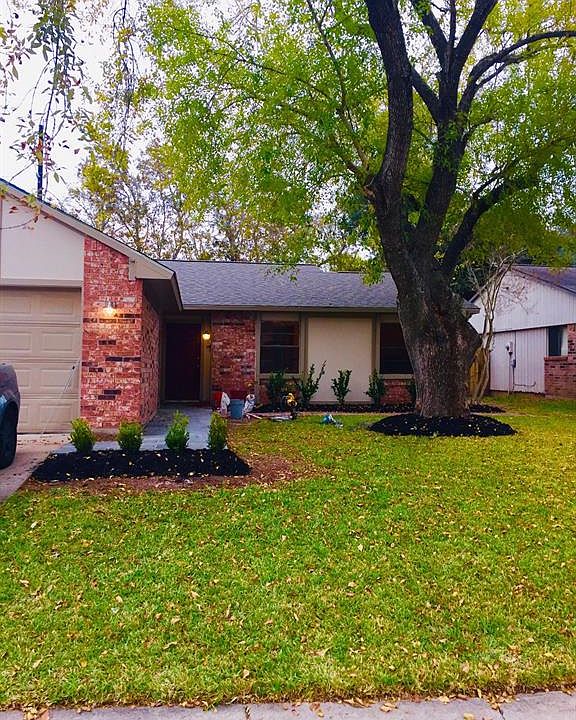 1st image of 6711 Pickett Dr
