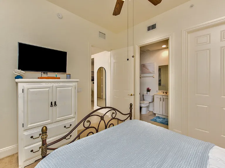 9242 Tesoro Ln #102 — Photo 17