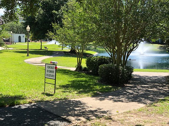 View from front sidewalk