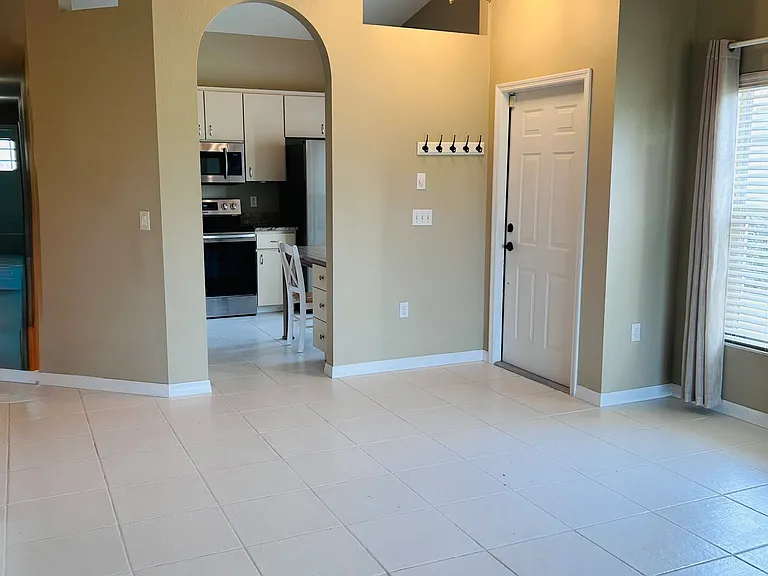 Double Eagle Ct — Photo 4