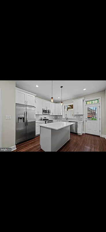 3 bed, 3.5 bath, 1725 sqft, $3,300 — Photo 1