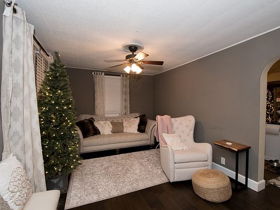 4th image of 4607 New Rose Ave