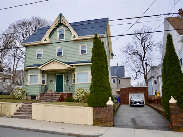25 Acorn St, Malden, MA 02148