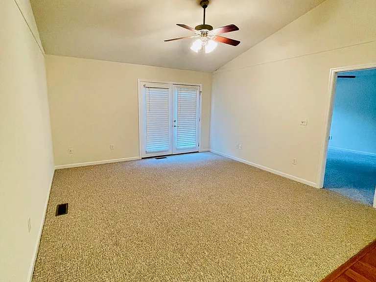 4022 Dalt Dr — Photo 7