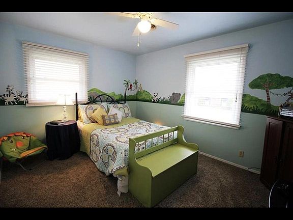 Guest bedroom