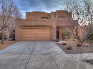 10516 Bilboa St NW, Albuquerque, NM 87114
